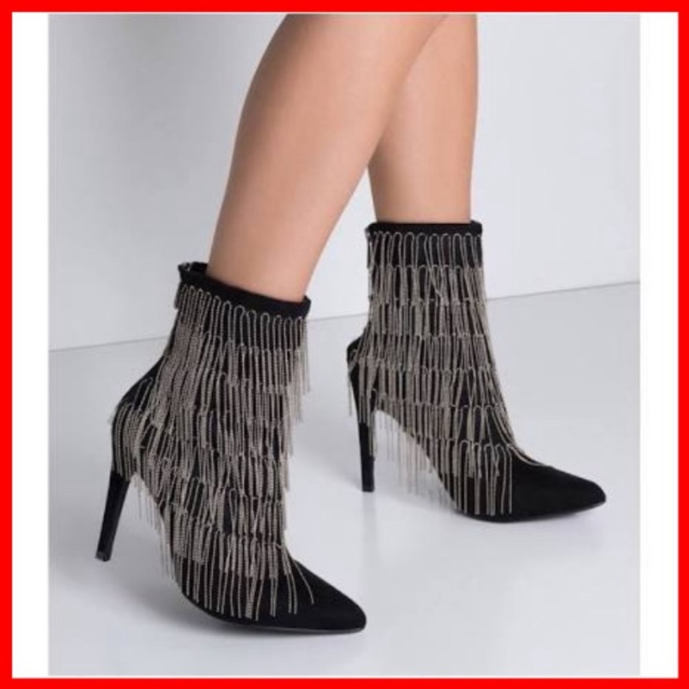 NWT Chain Fringe Ankle Bootie (Black)